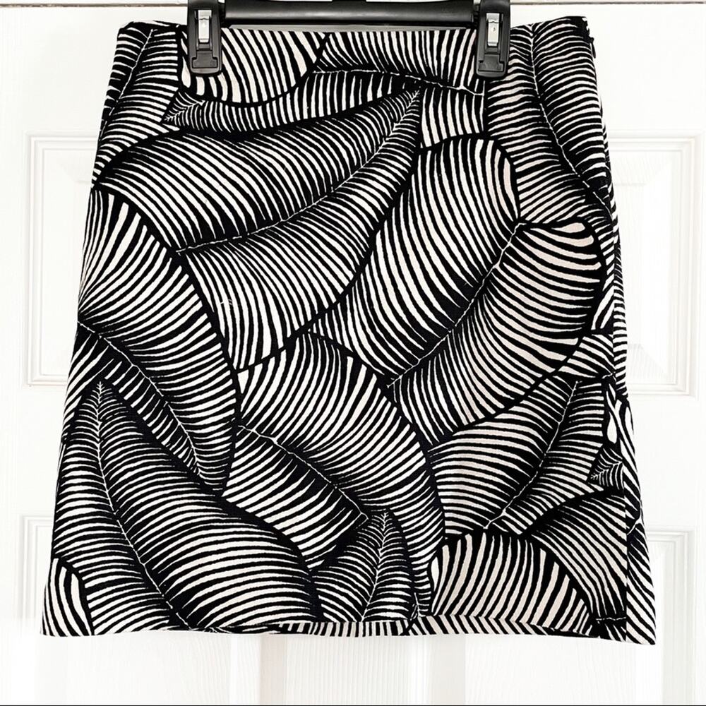 Ann Taylor Leaf Print A-Line Skirt